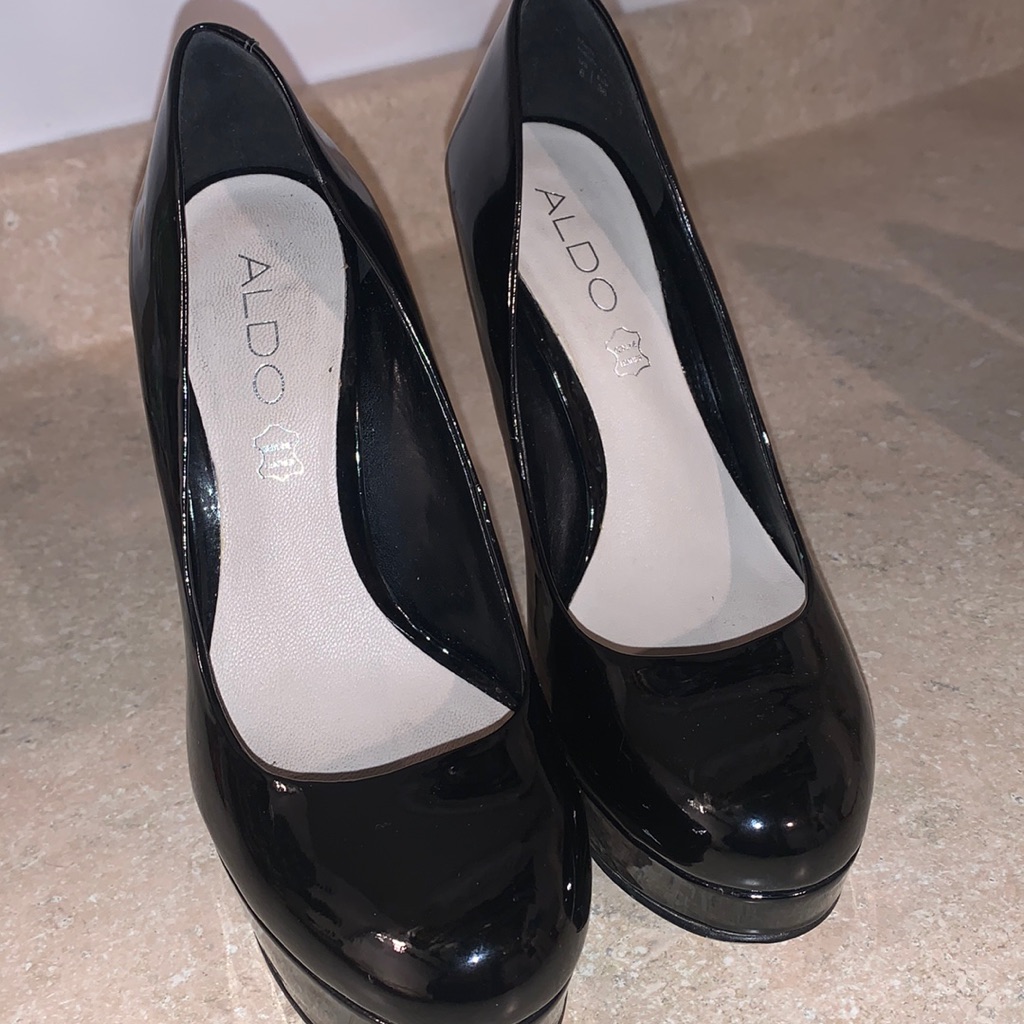 Black Stilleto Heels
